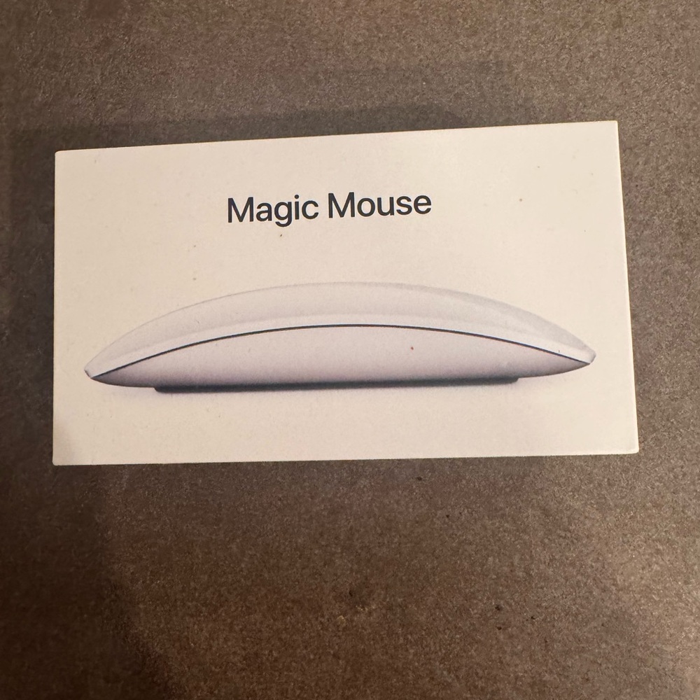Apple Magic Mouse - White and Gray